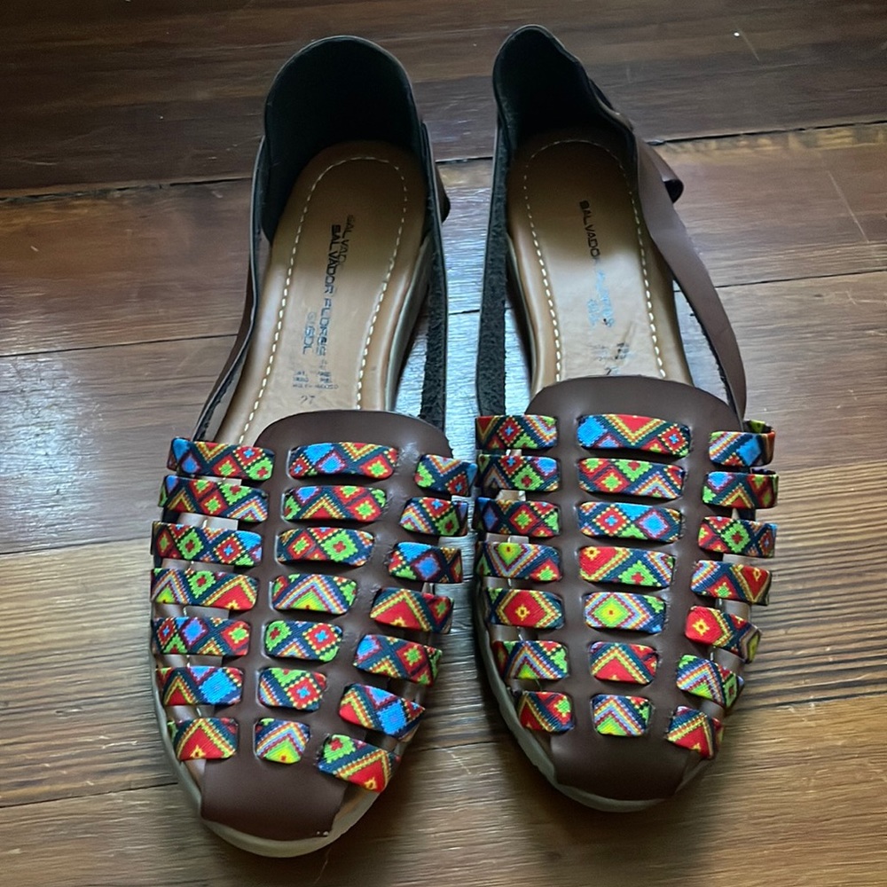 Brand new cute Mexican flats brought back from chapala!
